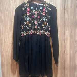 Zara Boho Floral Embroidered Mini Dress - Babydoll Fit, Semi Sheer Sleeves, S